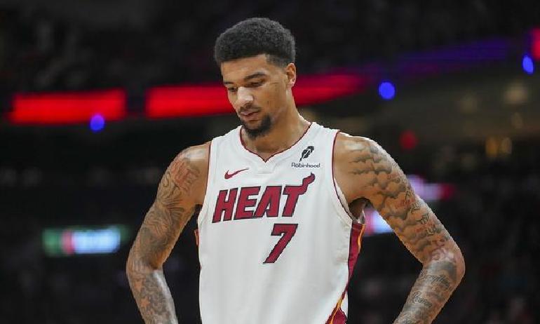 美国NBA球员代表在赛场上耀眼