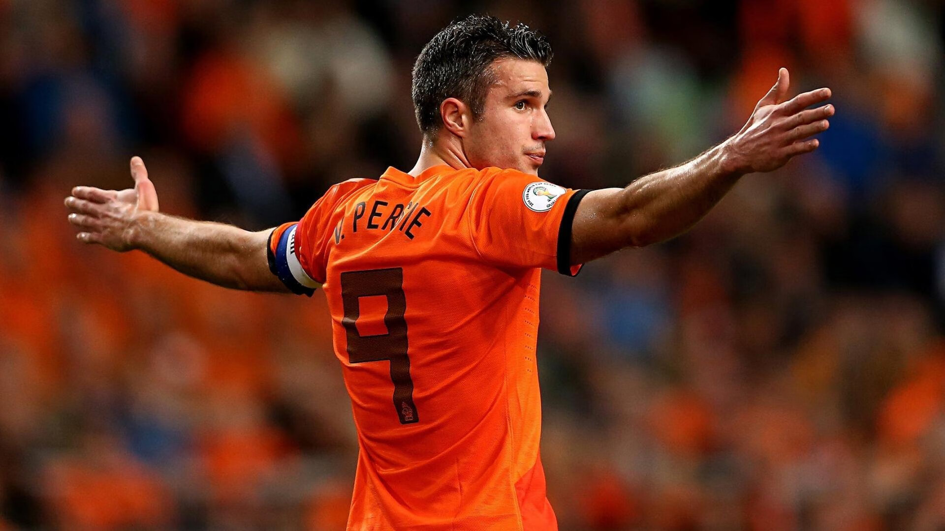 赛道上的红银对决，法拉利鏖战梅赛德斯，诺里斯高光表现改写格局